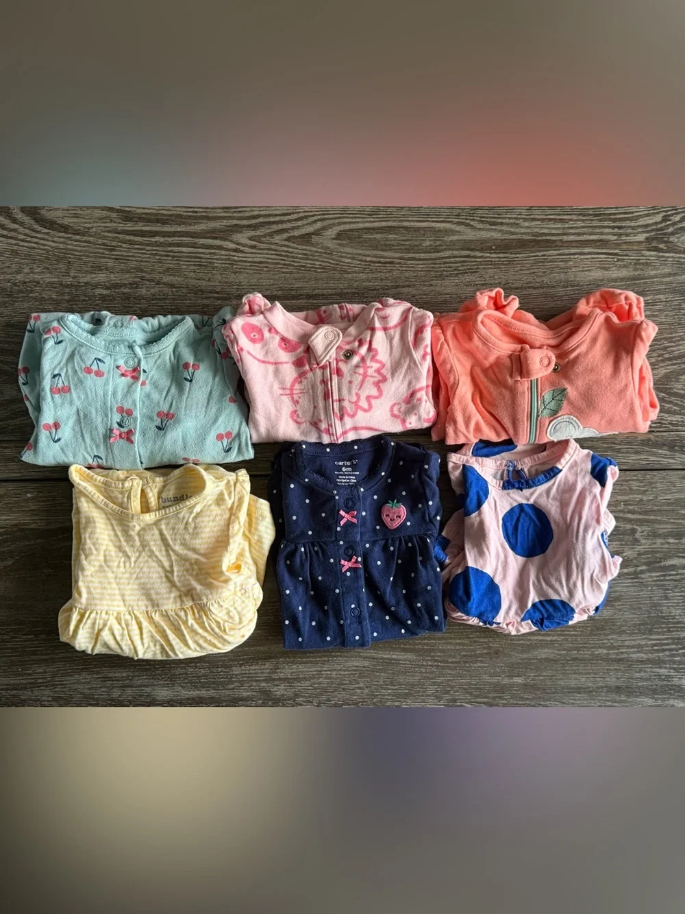 Carter’s Bundle of 6 pieces Sz (6m-9m)